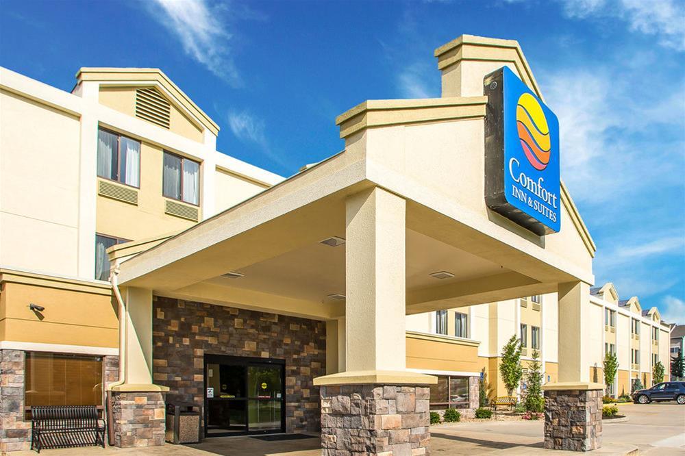 Hotel Comfort & Kansas - Northeast 2*