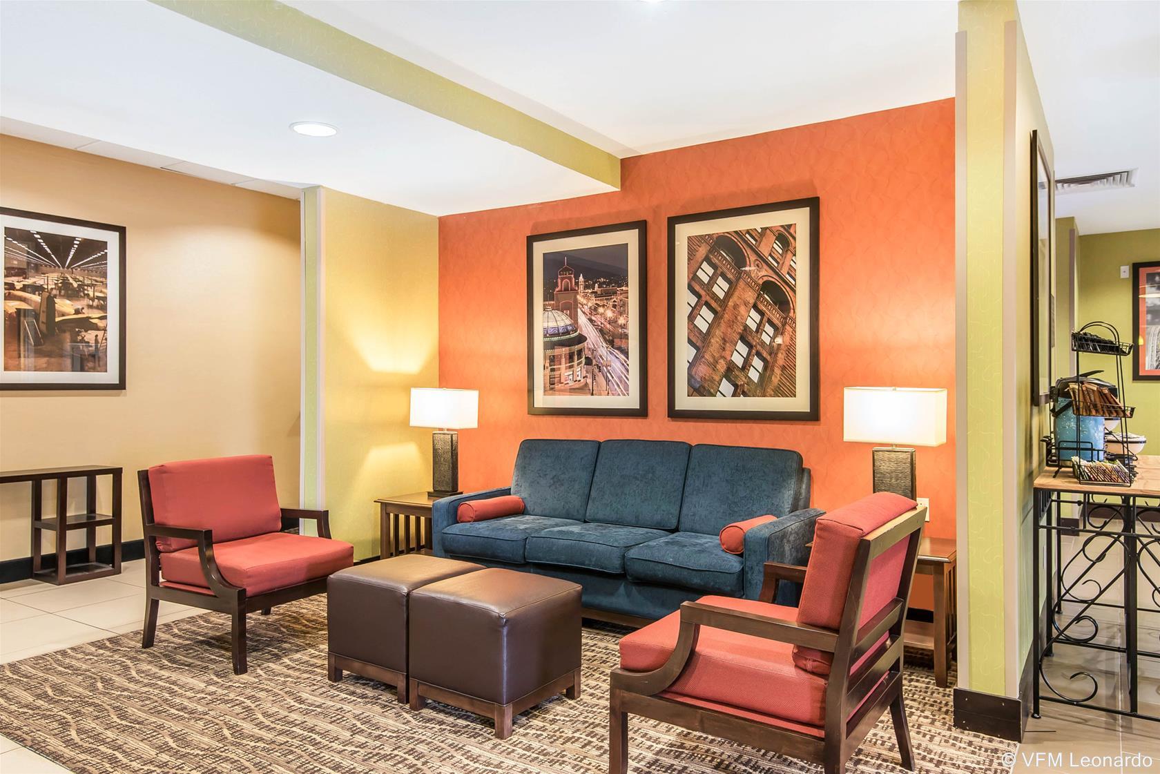 Hotel Comfort & Kansas - Northeast 2*